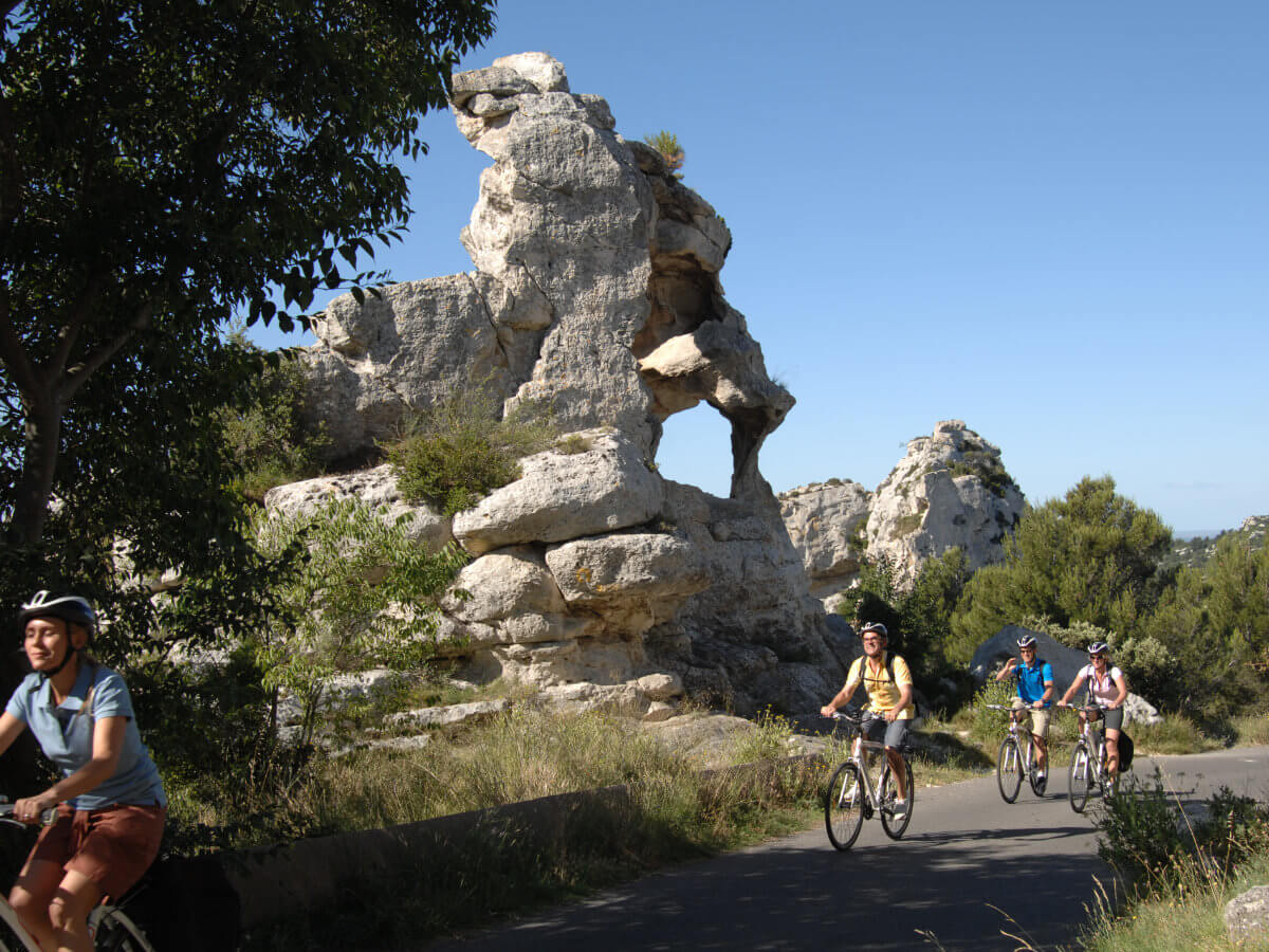 Cycling through Pont du Gard and Alpilles-7